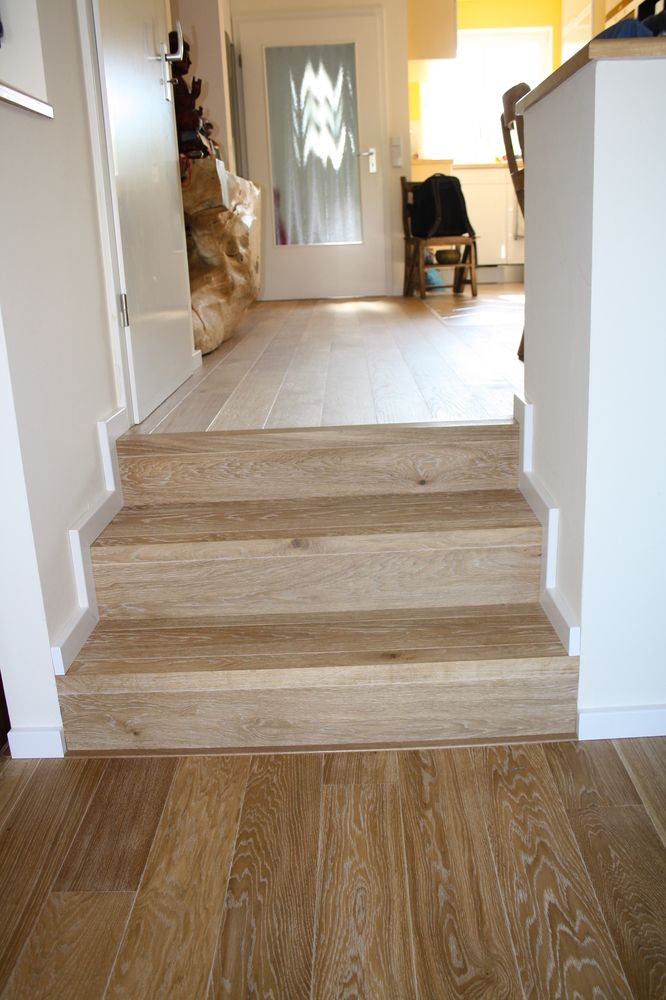 Treppe mit Parkett belegen nach der Fertigstellung