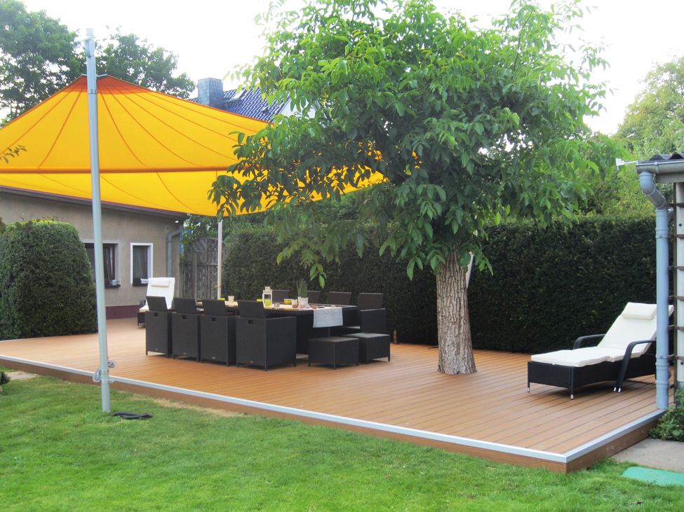 Die fertige Terrasse mit Thermo-WPC